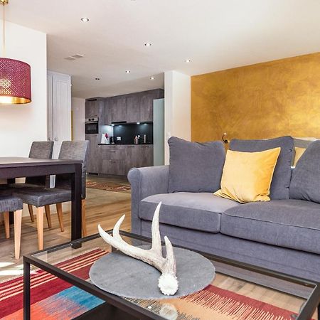 Village Apartment With Matterhorn View Церматт Екстер'єр фото