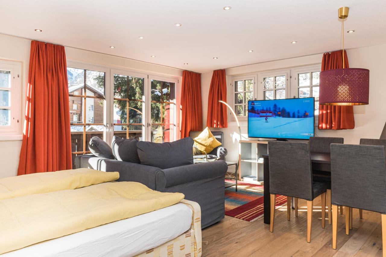 Village Apartment With Matterhorn View Церматт Екстер'єр фото