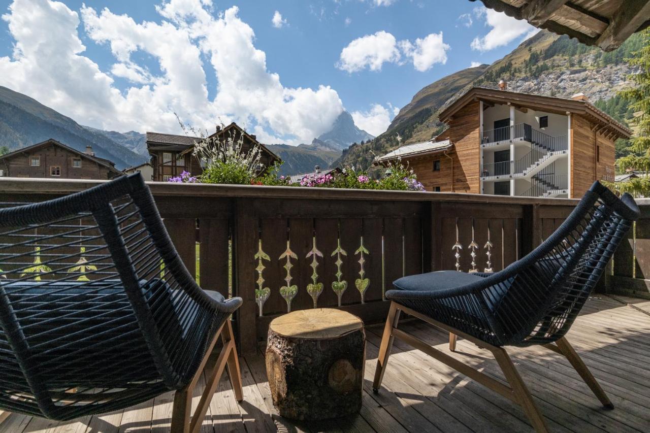 Village Apartment With Matterhorn View Церматт Екстер'єр фото